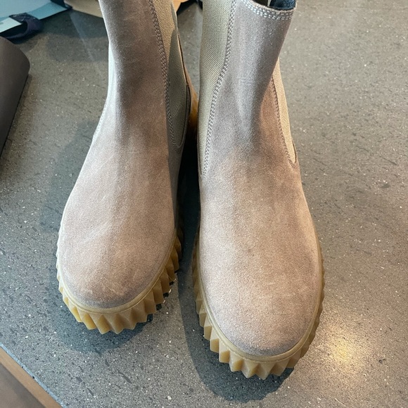 Voile Blanche Beth Chelsea Boots BRAND NEW! - Picture 2 of 3